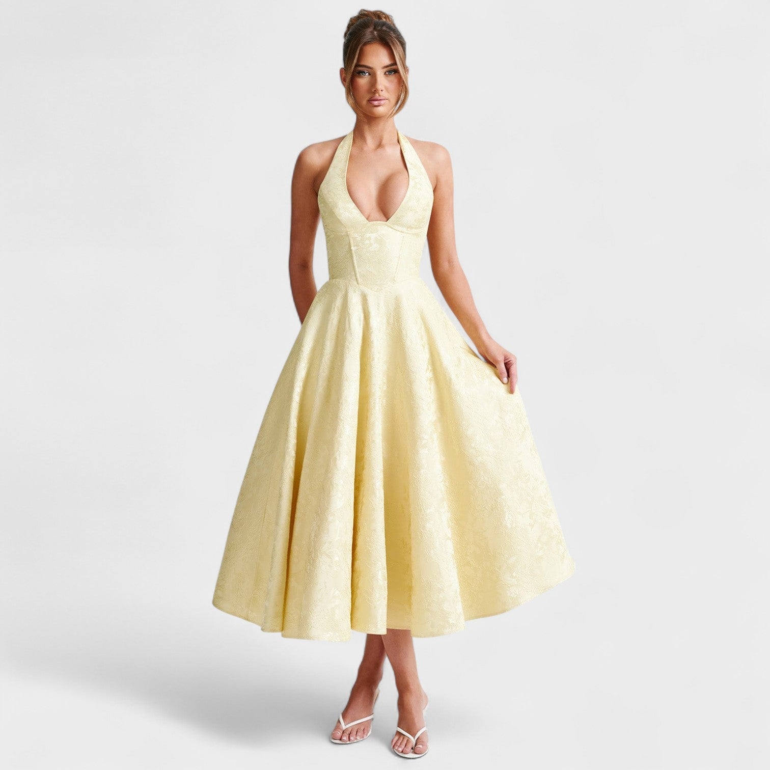 Halina – Elegantne midi kleit volangidega - Liisi Valik