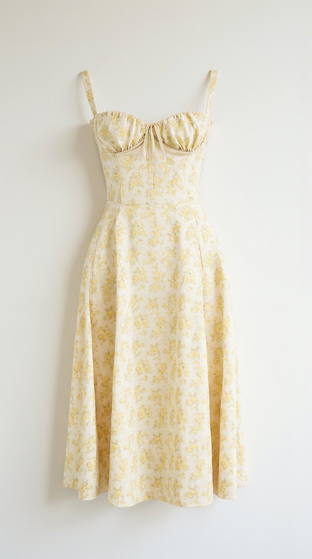 Julia – Elegantne midi kleit - Liisi Valik