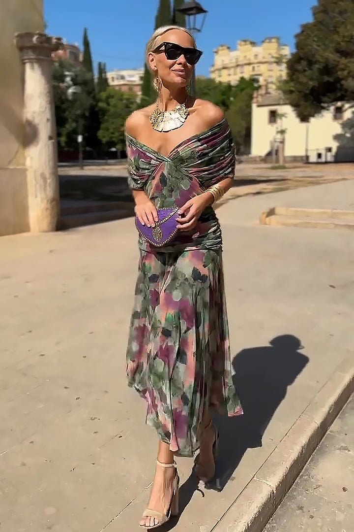 Louise – Elegantne maxi kleit V-kaelusega - Liisi Valik