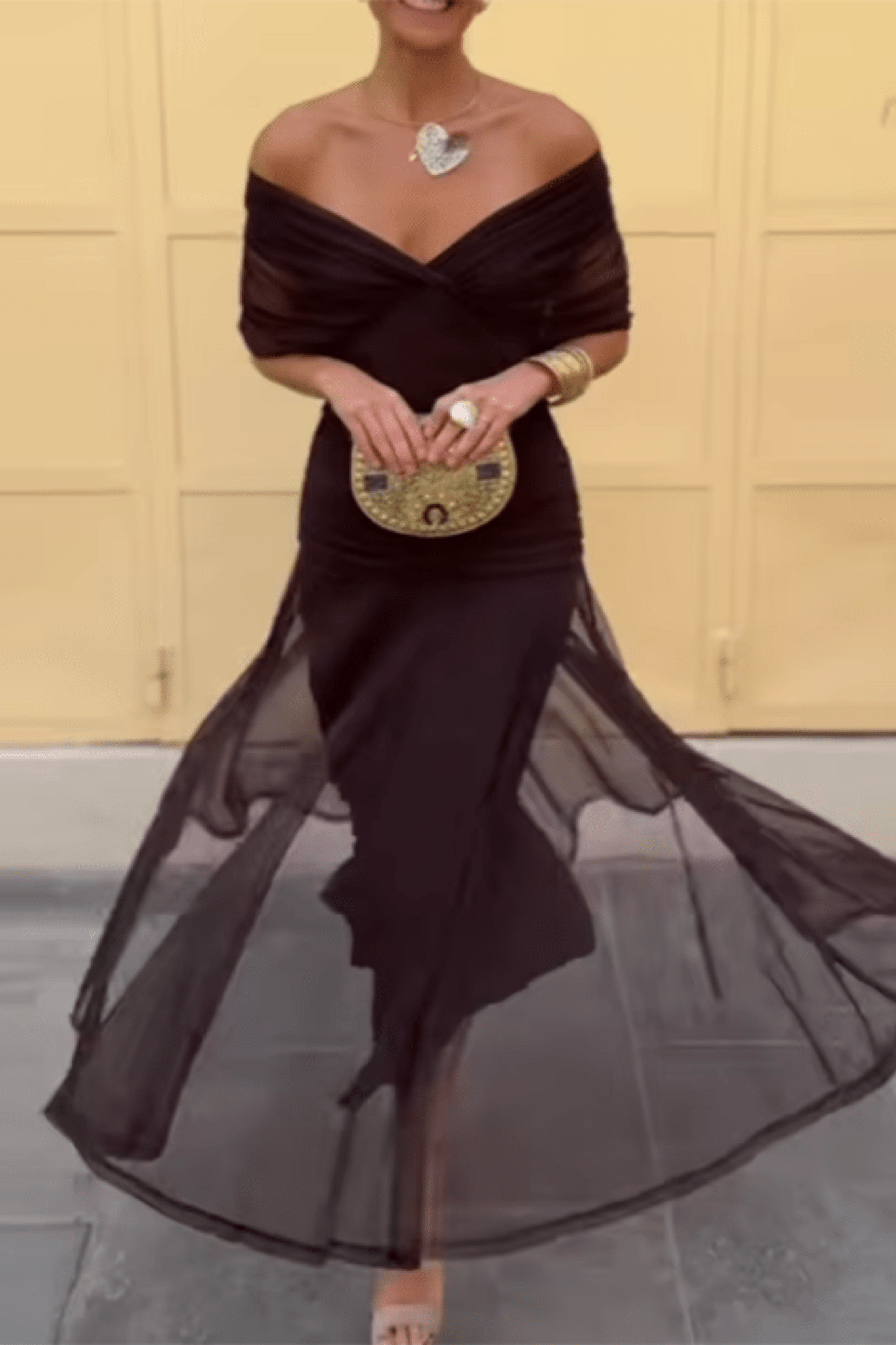 Louise – Elegantne maxi kleit V-kaelusega - Liisi Valik