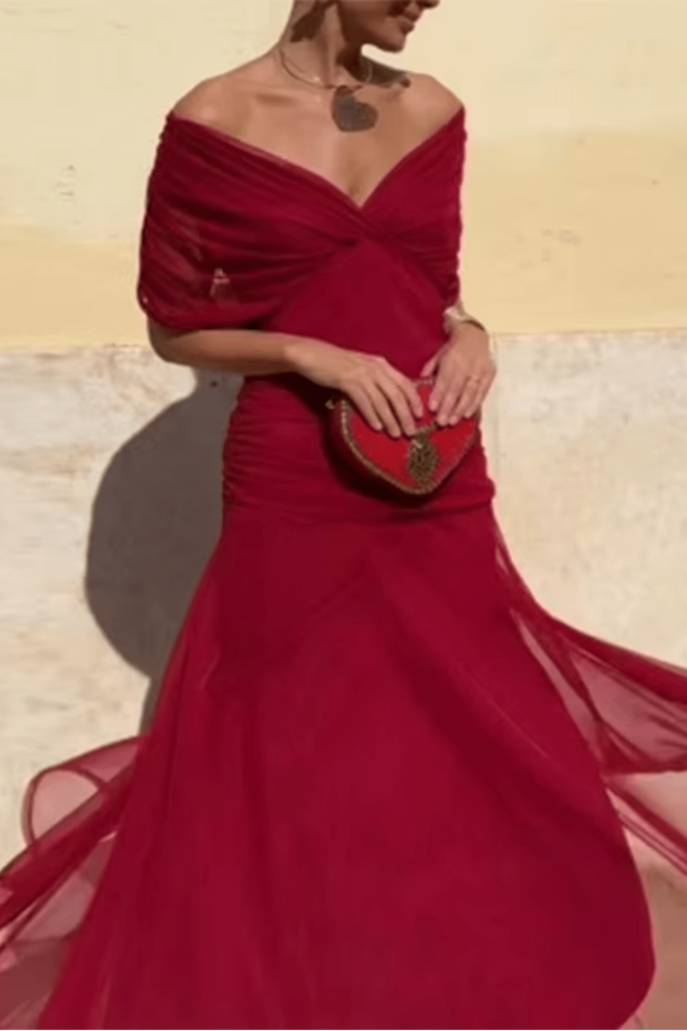 Louise – Elegantne maxi kleit V-kaelusega - Liisi Valik