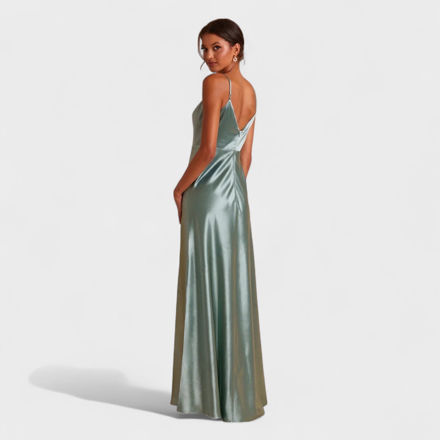 Lucía – Elegantne satäänkleit - Liisi Valik